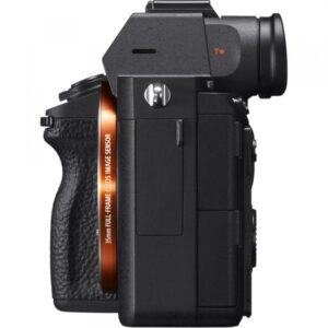 Sony A7R III (Body Only)